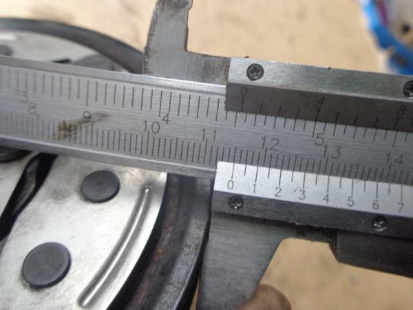 COMPRESSEUR DE CLIMATISATION HYUNDAI / KIA 1.1CRDI - Vue 3